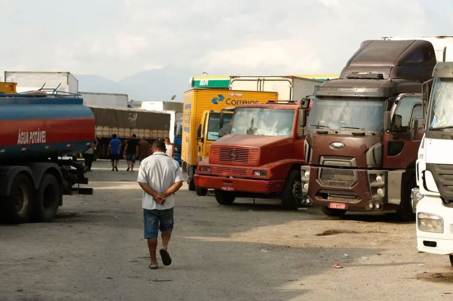 Governo regulamenta programa para renovar frota rodoviária 